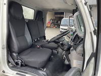 三菱ふそうキャンターアルミバン小型（2t・3t）[写真33]