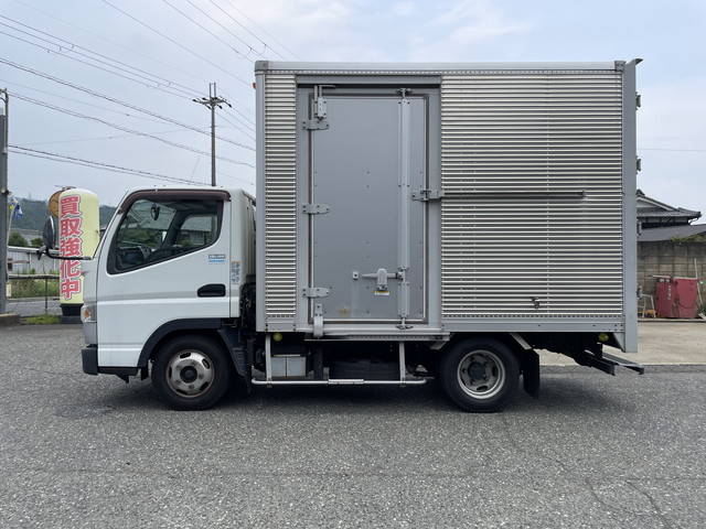 三菱ふそうキャンターアルミバン小型（2t・3t）[写真05]