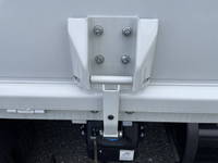 三菱ふそうキャンター平ボディ小型（2t・3t）[写真13]