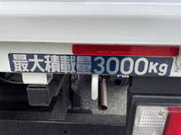 三菱ふそうキャンター平ボディ小型（2t・3t）[写真15]