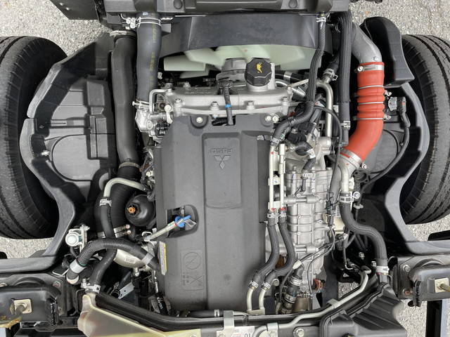 三菱ふそうキャンター平ボディ小型（2t・3t）[写真24]