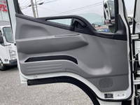 三菱ふそうキャンター平ボディ小型（2t・3t）[写真26]