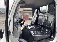 三菱ふそうキャンター平ボディ小型（2t・3t）[写真28]