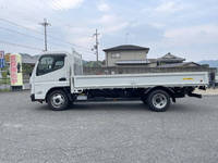 三菱ふそうキャンター平ボディ小型（2t・3t）[写真06]