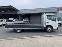 三菱ふそうキャンター平ボディ小型（2t・3t）[写真07]