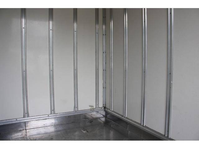 いすゞエルフ冷凍車（冷蔵車）小型（2t・3t）[写真19]