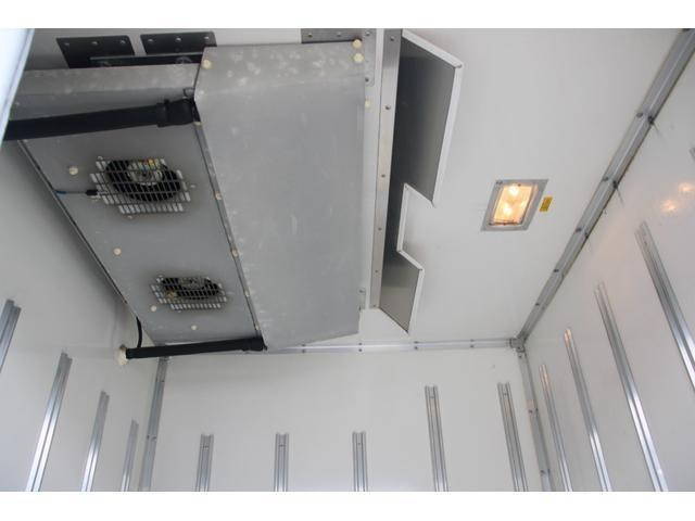 いすゞエルフ冷凍車（冷蔵車）小型（2t・3t）[写真23]