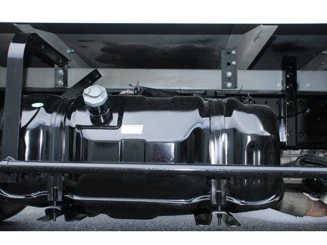 いすゞエルフ冷凍車（冷蔵車）小型（2t・3t）[写真28]