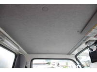 いすゞエルフ冷凍車（冷蔵車）小型（2t・3t）[写真38]