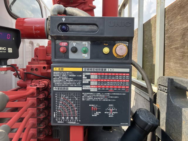 三菱ふそうキャンタークレーン4段小型（2t・3t）[写真15]