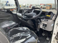 三菱ふそうキャンタークレーン4段小型（2t・3t）[写真34]