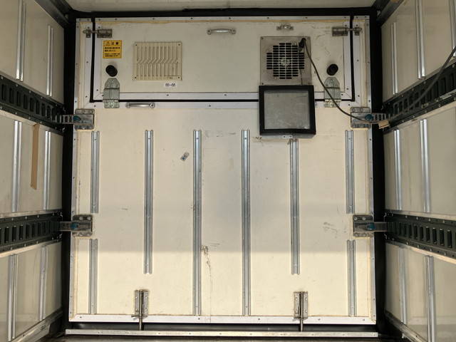 日野デュトロ冷凍車（冷蔵車）小型（2t・3t）[写真16]