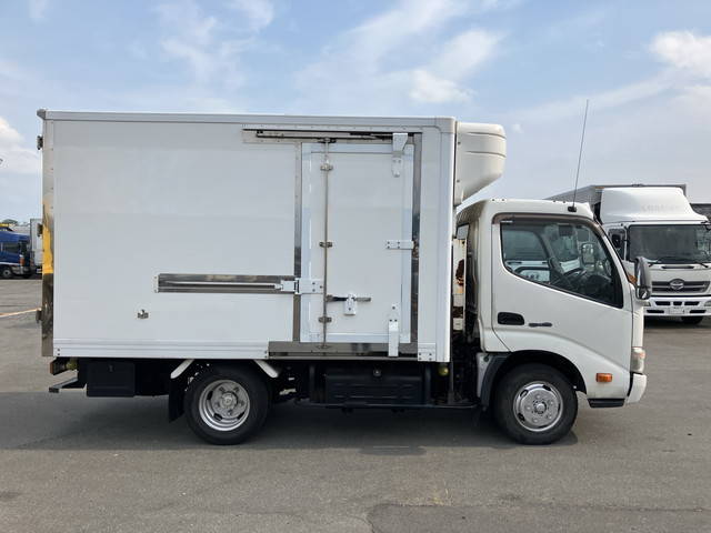 日野デュトロ冷凍車（冷蔵車）小型（2t・3t）[写真06]