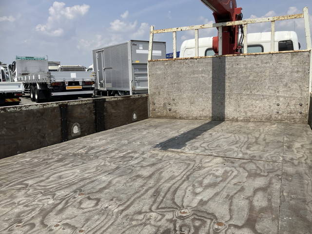 三菱ふそうキャンタークレーン4段小型（2t・3t）[写真10]