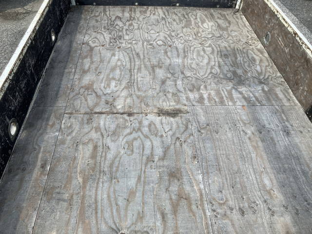 三菱ふそうキャンタークレーン4段小型（2t・3t）[写真12]