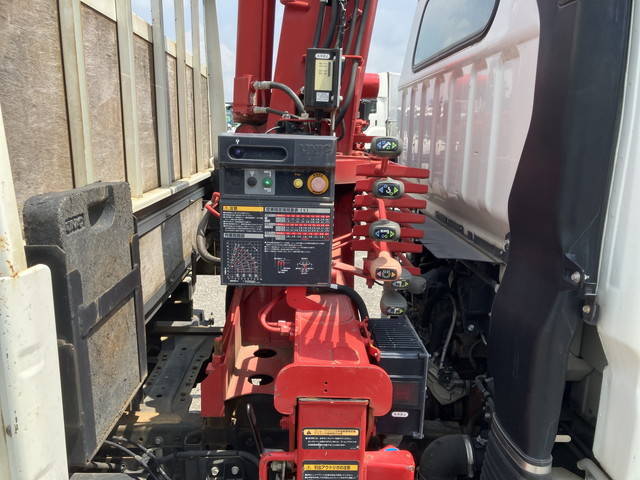 三菱ふそうキャンタークレーン4段小型（2t・3t）[写真17]