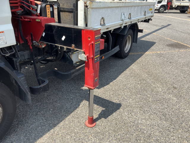 三菱ふそうキャンタークレーン4段小型（2t・3t）[写真25]