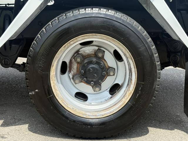 三菱ふそうキャンターダンプ小型（2t・3t）[写真12]