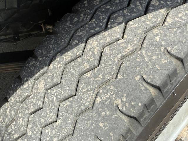 三菱ふそうキャンターダンプ小型（2t・3t）[写真13]