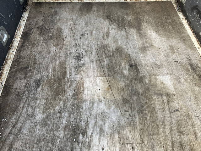 いすゞエルフクレーン3段小型（2t・3t）[写真12]