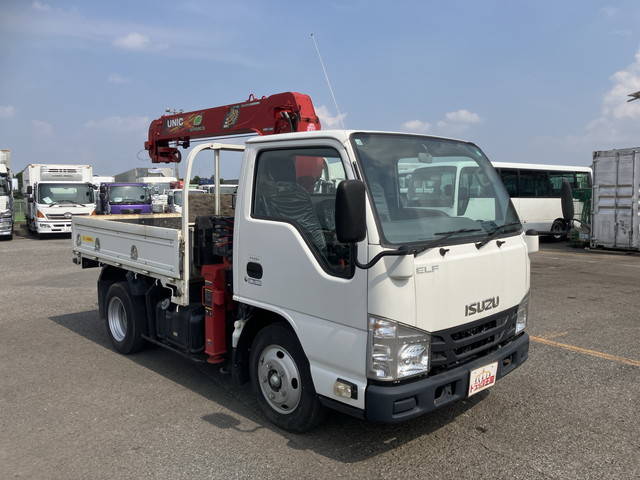 いすゞエルフクレーン3段小型（2t・3t）[写真03]