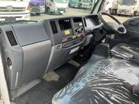 いすゞエルフクレーン3段小型（2t・3t）[写真33]