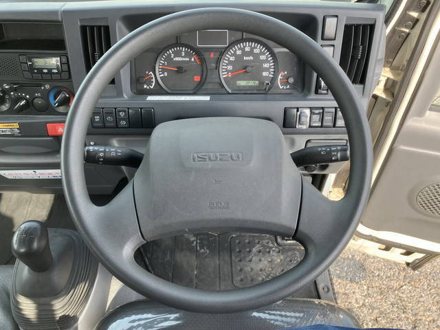 いすゞエルフクレーン3段小型（2t・3t）[写真35]