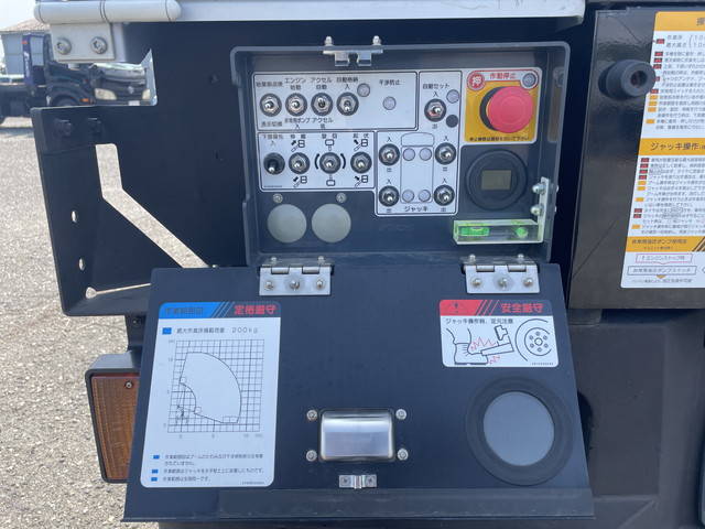 いすゞエルフ高所作業車小型（2t・3t）[写真13]