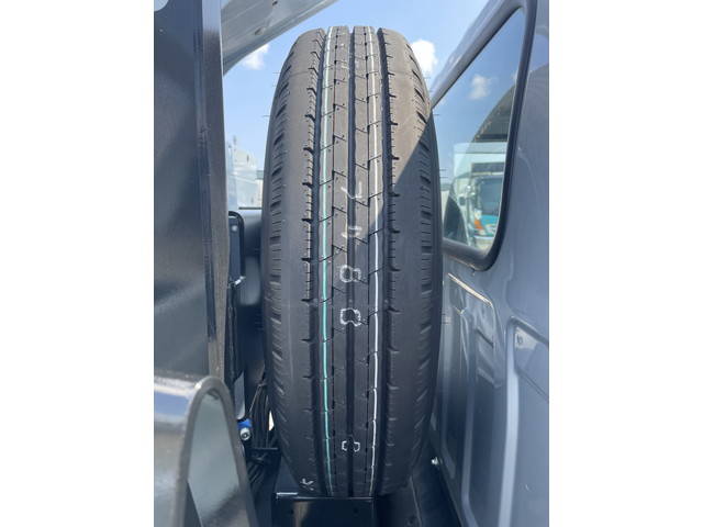 いすゞエルフ高所作業車小型（2t・3t）[写真16]