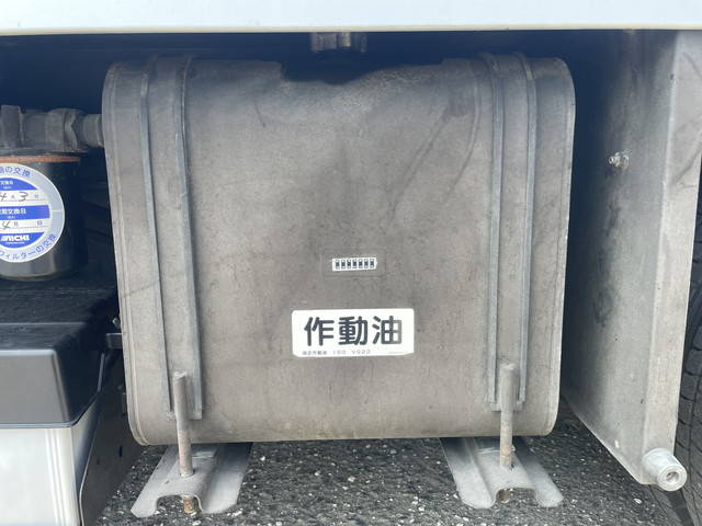 いすゞエルフ高所作業車小型（2t・3t）[写真25]