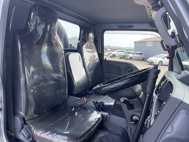 いすゞエルフ高所作業車小型（2t・3t）[写真32]