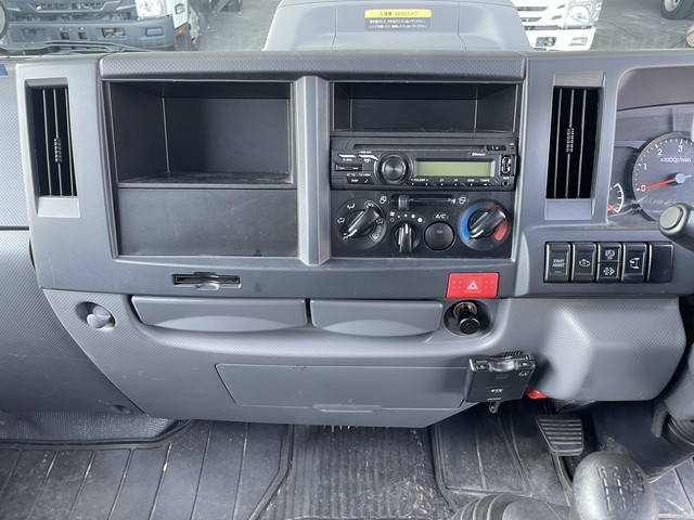 いすゞエルフ高所作業車小型（2t・3t）[写真36]