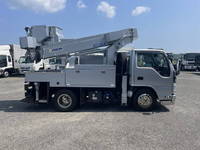 いすゞエルフ高所作業車小型（2t・3t）[写真08]