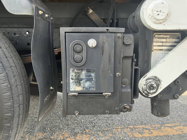 いすゞエルフ平ボディ小型（2t・3t）[写真19]