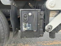 いすゞエルフ平ボディ小型（2t・3t）[写真20]