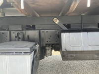 いすゞエルフ平ボディ小型（2t・3t）[写真23]