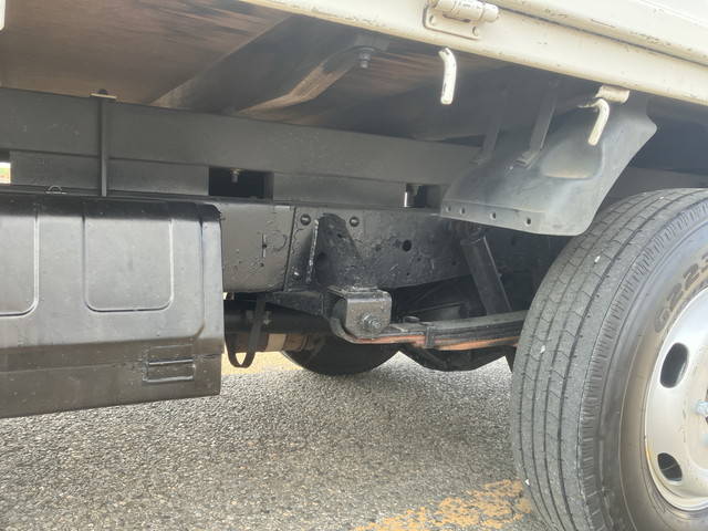 いすゞエルフ平ボディ小型（2t・3t）[写真23]