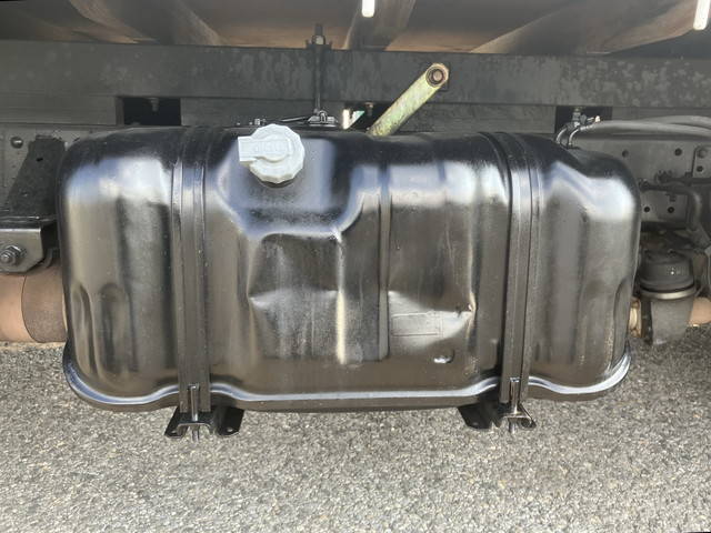 いすゞエルフ平ボディ小型（2t・3t）[写真24]