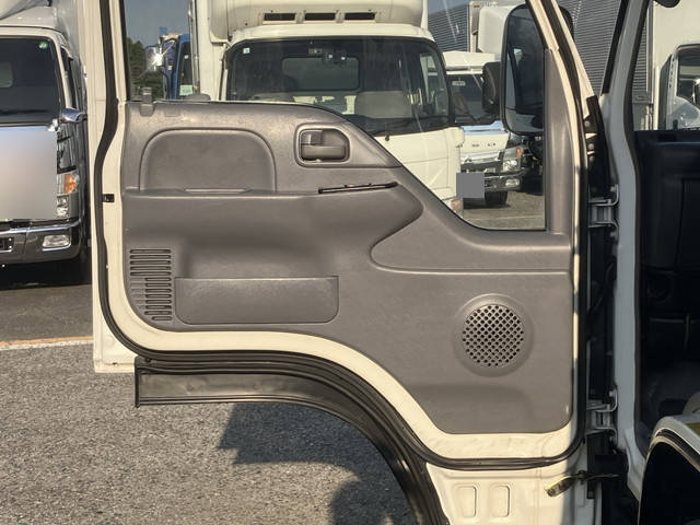 いすゞエルフ平ボディ小型（2t・3t）[写真28]