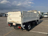 いすゞエルフ平ボディ小型（2t・3t）[写真02]