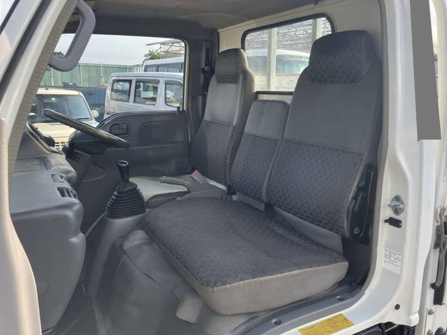 いすゞエルフ平ボディ小型（2t・3t）[写真30]