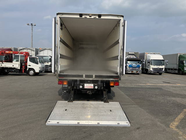 いすゞフォワード冷凍車（冷蔵車）中型（4t）[写真11]