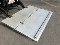 いすゞフォワード冷凍車（冷蔵車）中型（4t）[写真13]