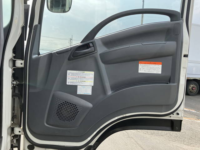 いすゞフォワード冷凍車（冷蔵車）中型（4t）[写真28]