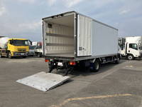 いすゞフォワード冷凍車（冷蔵車）中型（4t）[写真02]