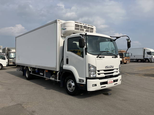 いすゞフォワード冷凍車（冷蔵車）中型（4t）[写真03]