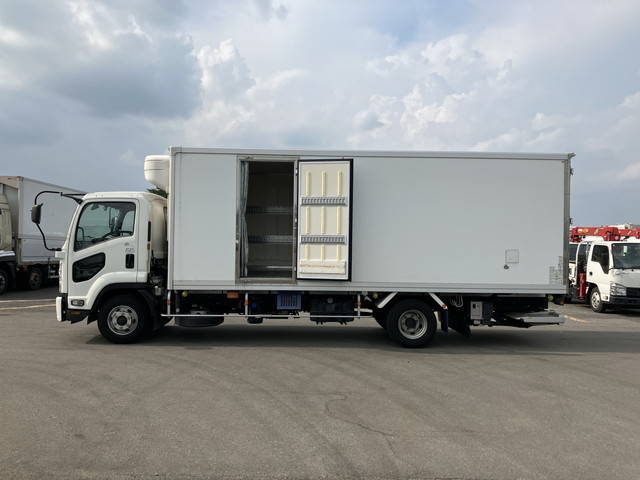 いすゞフォワード冷凍車（冷蔵車）中型（4t）[写真06]