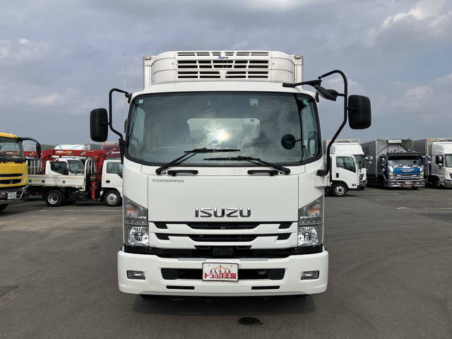 いすゞフォワード冷凍車（冷蔵車）中型（4t）[写真08]