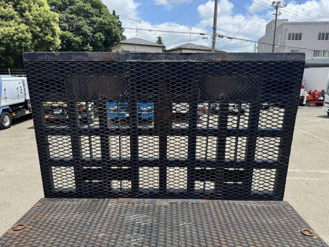 いすゞギガセルフローダー大型（10t）[写真10]