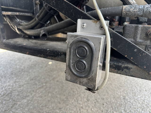 いすゞギガセルフローダー大型（10t）[写真15]